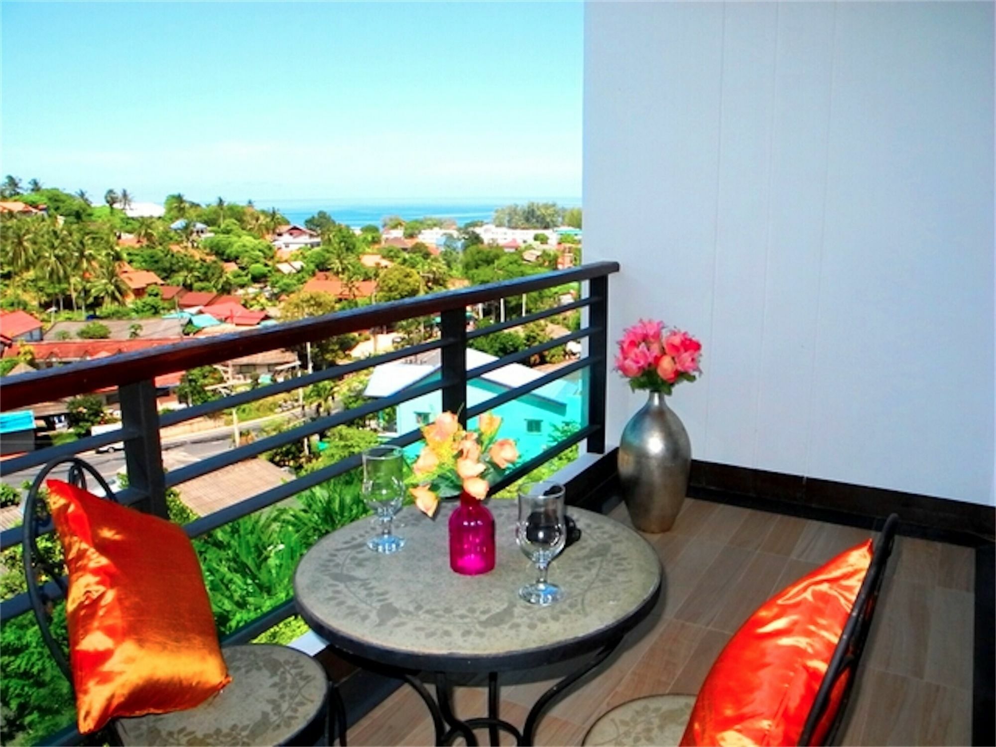 Sea & Sky Karon 1 Bedroom Apartment Kata Beach  Buitenkant foto